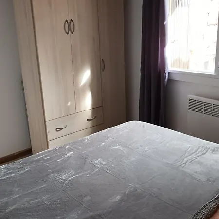 Apartment Agreable T2 Au Centre *